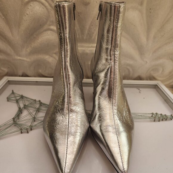 Arezzo Silver " Jemma" Block Booties. Leather. NIB. Size: Various - Picture 6 of 13